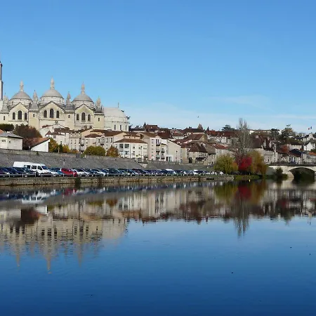 La Double Maison *